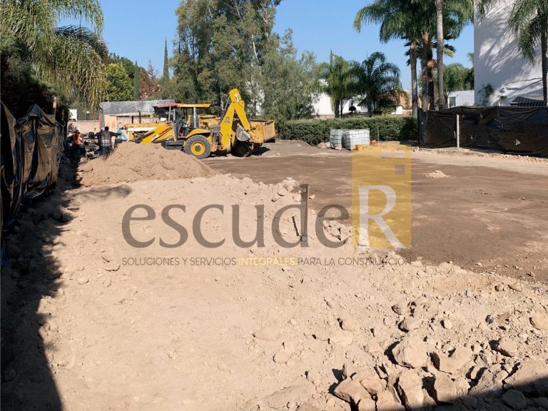 escuder-construccion-terracerias-en-terreno-residencial-en-club-de-golf-la-hacienda-11
