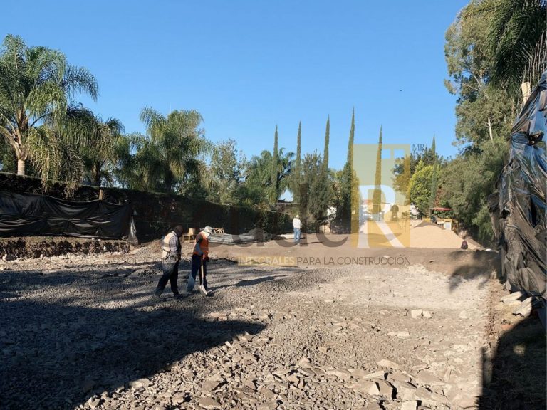 escuder-construccion-terracerias-en-terreno-residencial-en-club-de-golf-la-hacienda-13