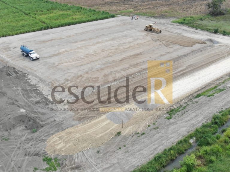 escuder-construccion-terracerias-industriales-en-centro-de-distribucion-en-ciudad-mante_11