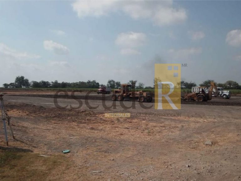 escuder-construccion-terracerias-industriales-en-centro-de-distribucion-en-ciudad-mante_18