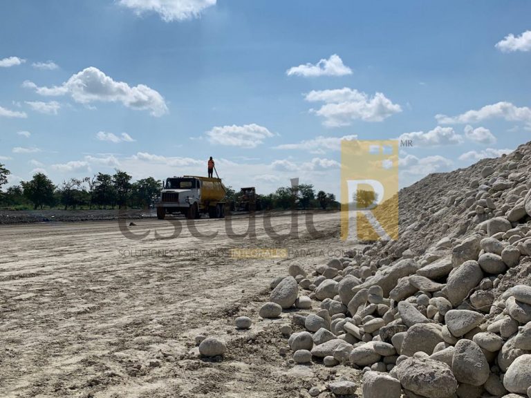 escuder-construccion-terracerias-industriales-en-centro-de-distribucion-en-ciudad-mante_33