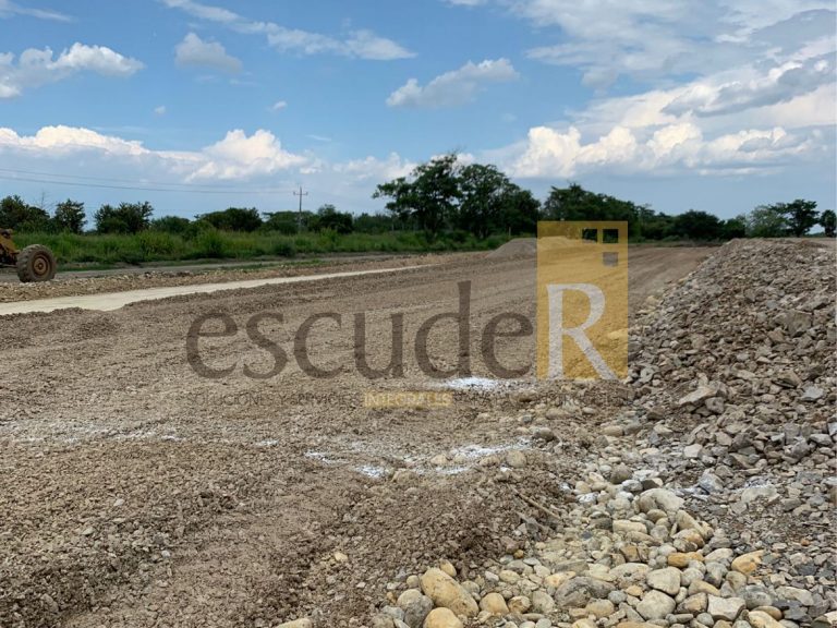 escuder-construccion-terracerias-industriales-en-centro-de-distribucion-en-ciudad-mante_45